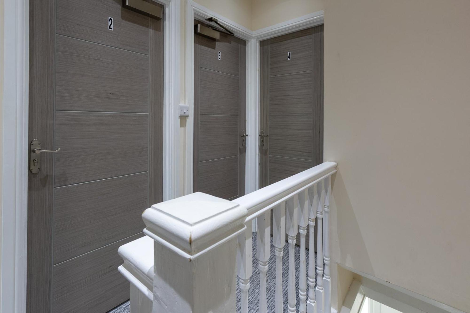 コヴェントリーBathway House - Free Secured Parking And Wifiアパートメント エクステリア 写真